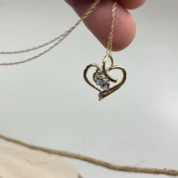 10kt Gold Heart .20 Ct Tanzanite Round Diamond Accent Heart Pendant Necklace - Picture 9 of 17